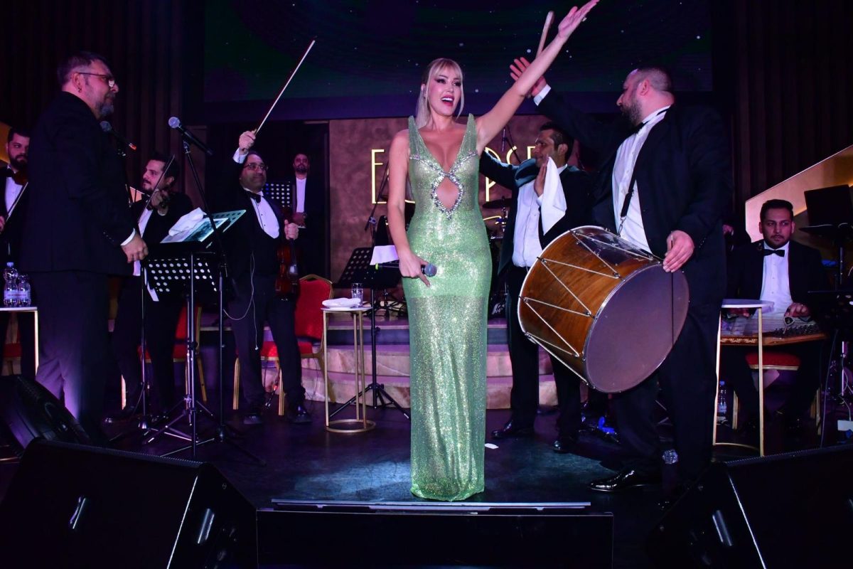 UÇANKUŞ MAGAZİN|Petek Dinçöz Batum’u Salladı: “14 Şubat’ın En Şık Kadını Benim!”