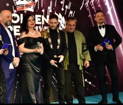 56f63990-b68f-4983-8d2d-e337bd0dea46 UÇANKUŞ MAGAZİN|Golden Creative Awards Ödül Töreninde Yıldızlar Geçidi