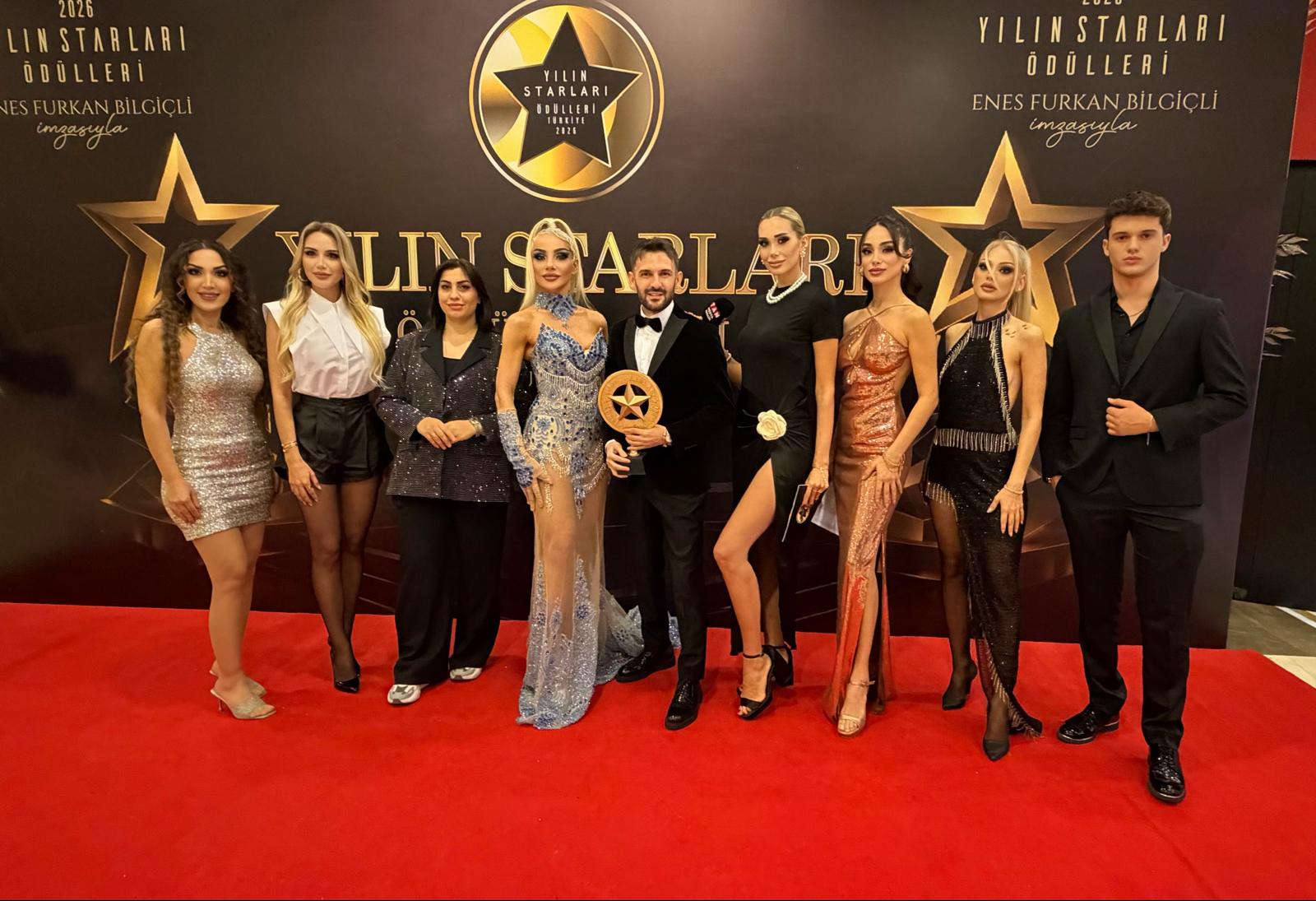 f8c264b9-0185-4b1c-9875-ff71c8e80dc3 UÇANKUŞ MAGAZİN|ENES FURKAN BİLGİÇLİ İMZASIYLA YILIN STARLARI ÖDÜLLERİ SAHİPLERİNE KAVUŞTU