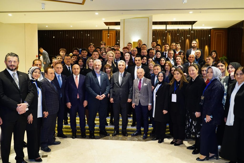 19f42aff-c122-44aa-b63a-d3f103395ea5 UÇANKUŞ MAGAZİN | Bakan Bolat İSTAF İftarında Konuştu